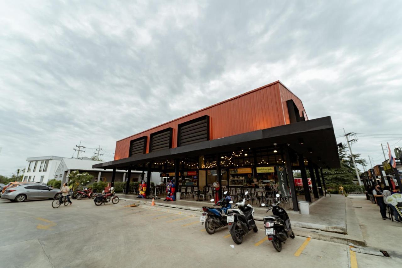 My Space69 Bangkok Exterior foto