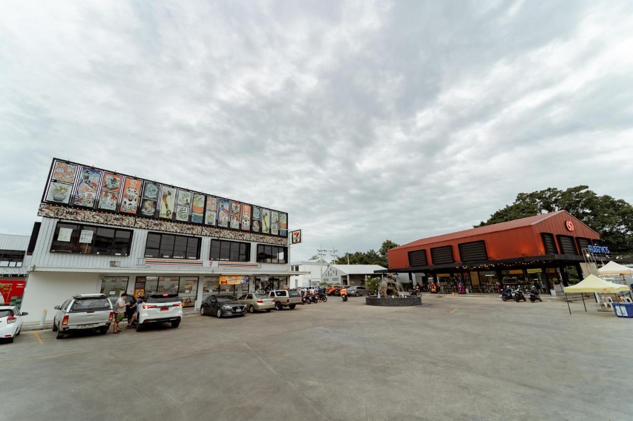 My Space69 Bangkok Exterior foto